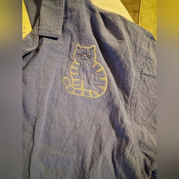 Blue Two-Piece Set with Embroidered Detail Of Cat And Claws - Picture 13 of 16